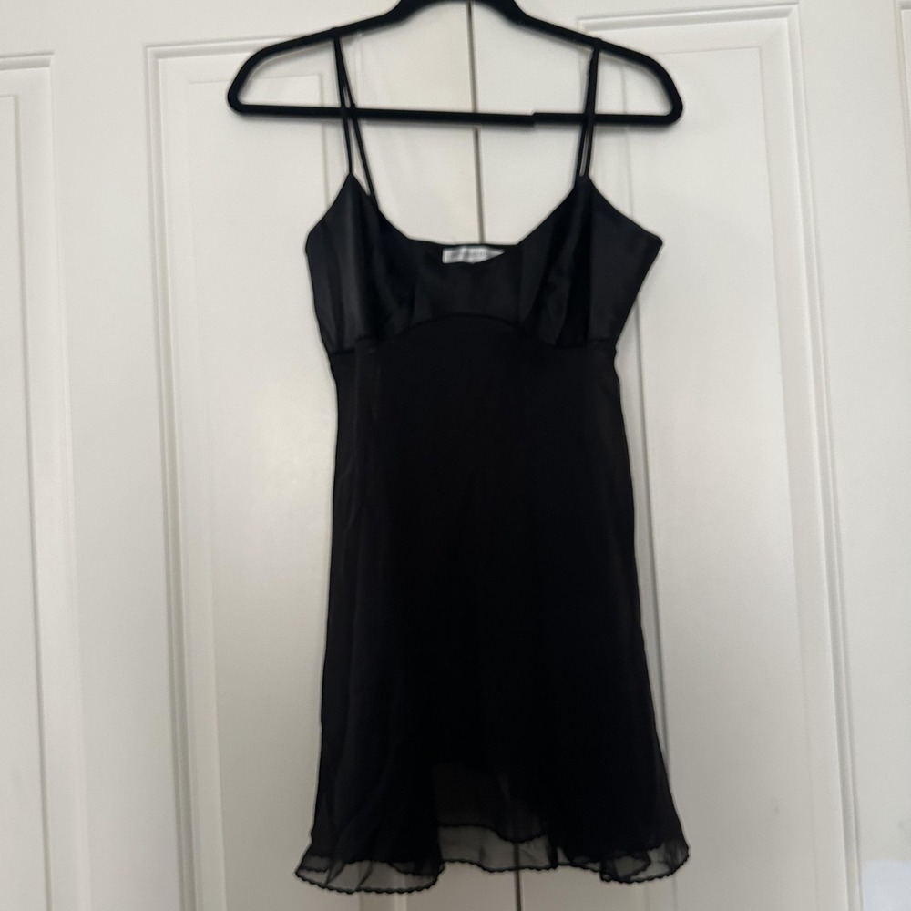 Victoria's Secret Y2K Chemise Gown Medium Black Chiffon Ruffle Hem Nightie